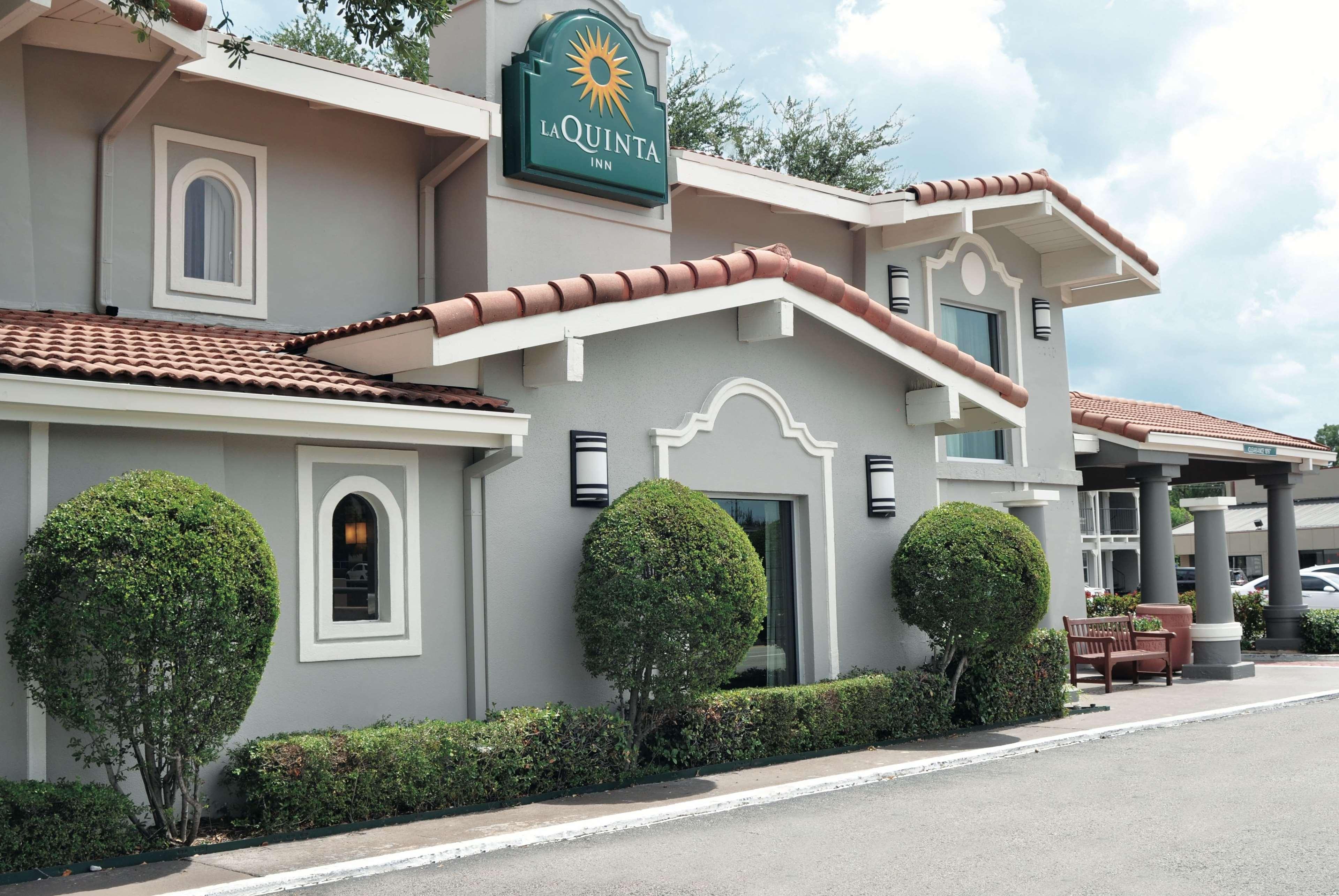 La Quinta Inn By Wyndham Dallas Uptown Экстерьер фото