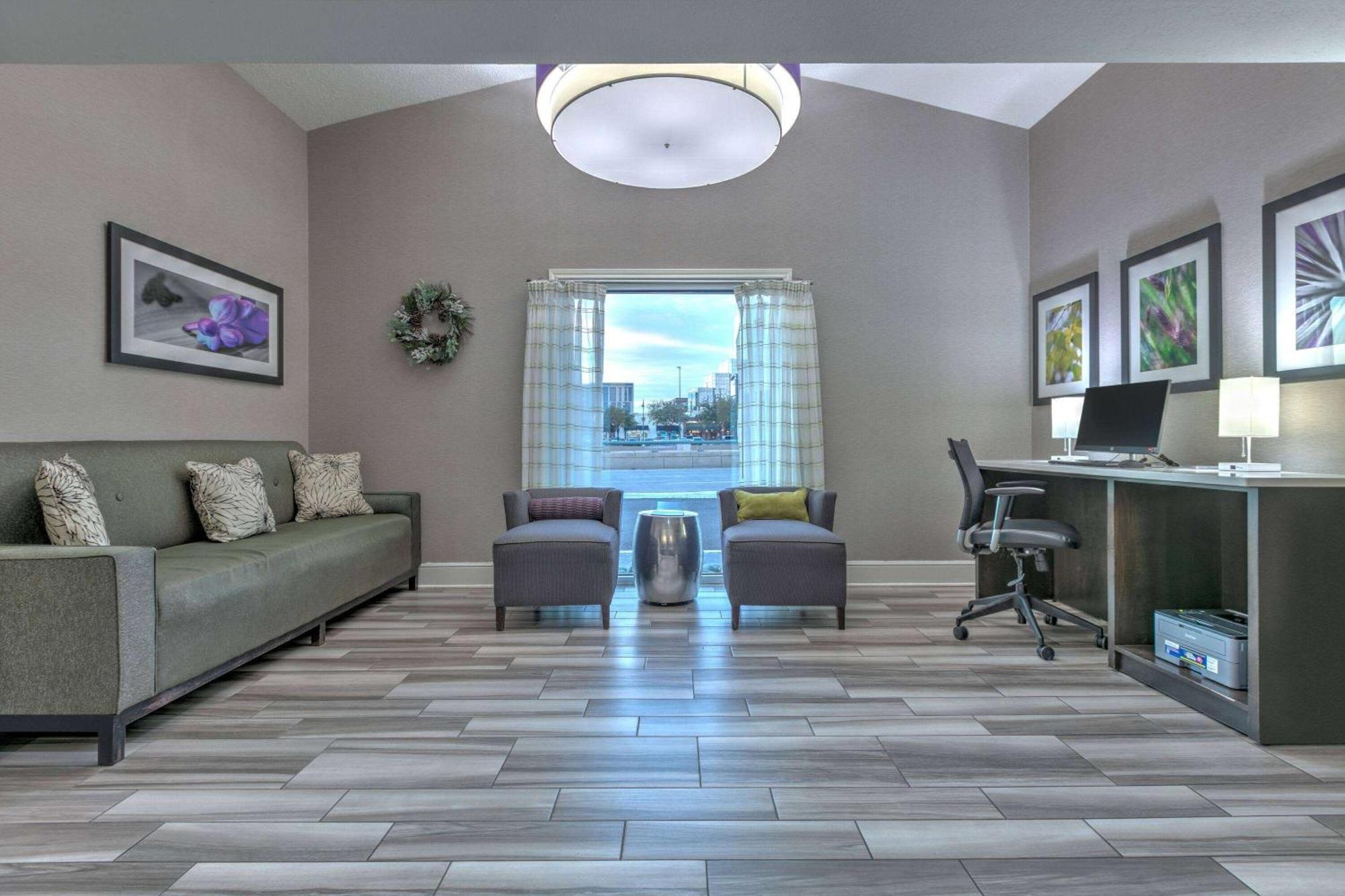 La Quinta Inn By Wyndham Dallas Uptown Экстерьер фото