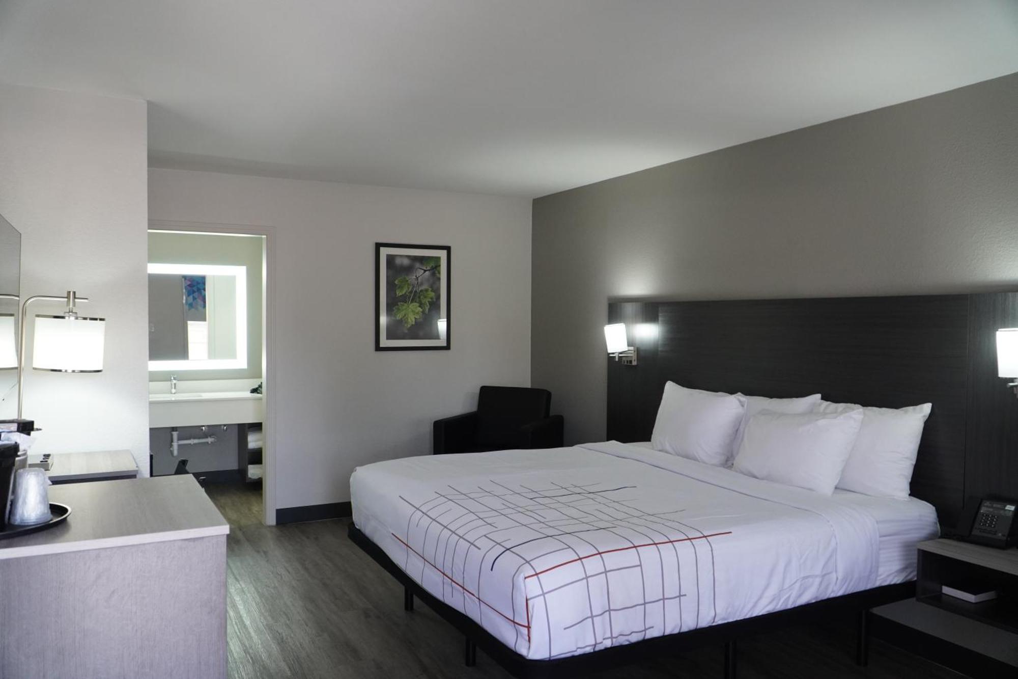 La Quinta Inn By Wyndham Dallas Uptown Экстерьер фото