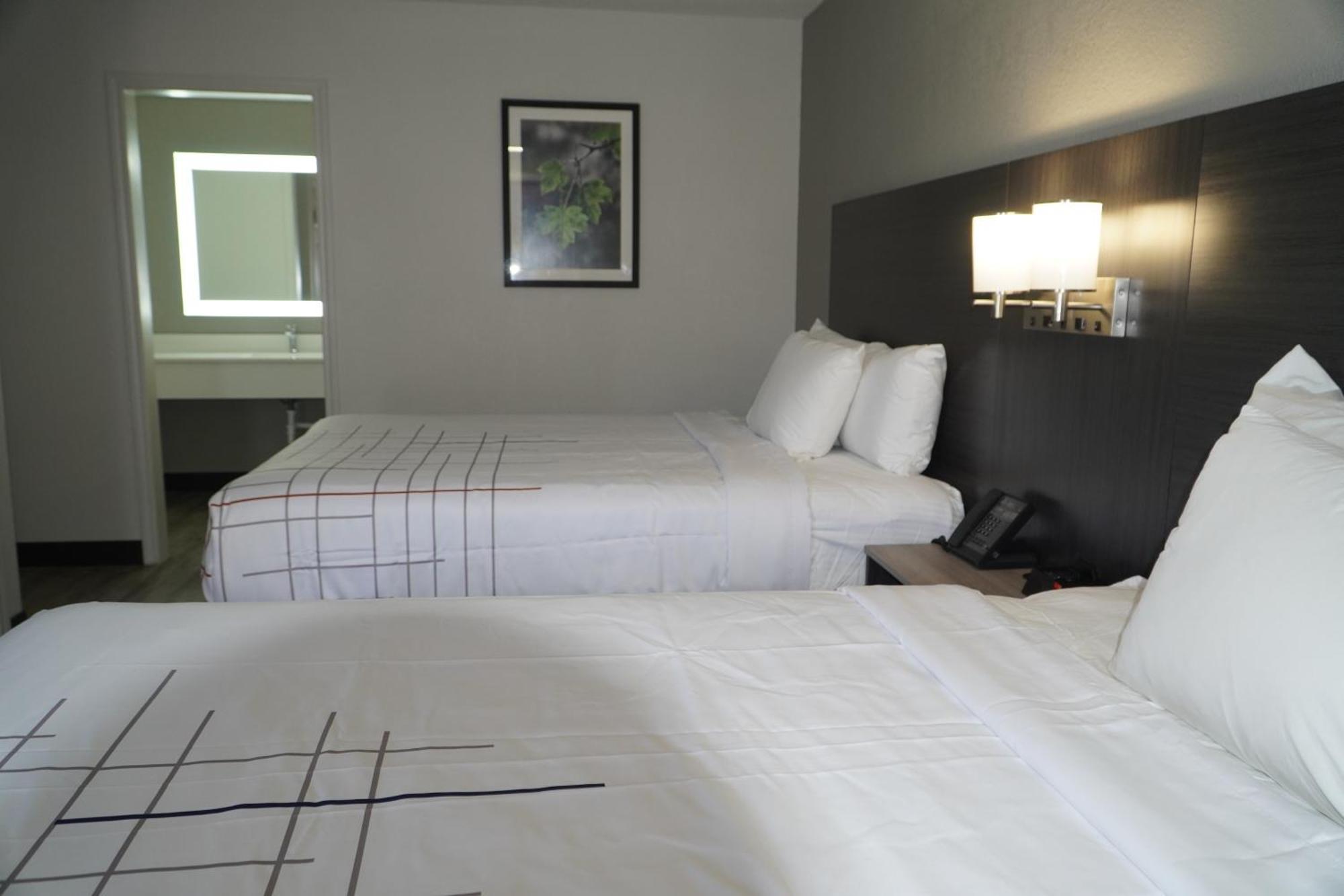 La Quinta Inn By Wyndham Dallas Uptown Экстерьер фото