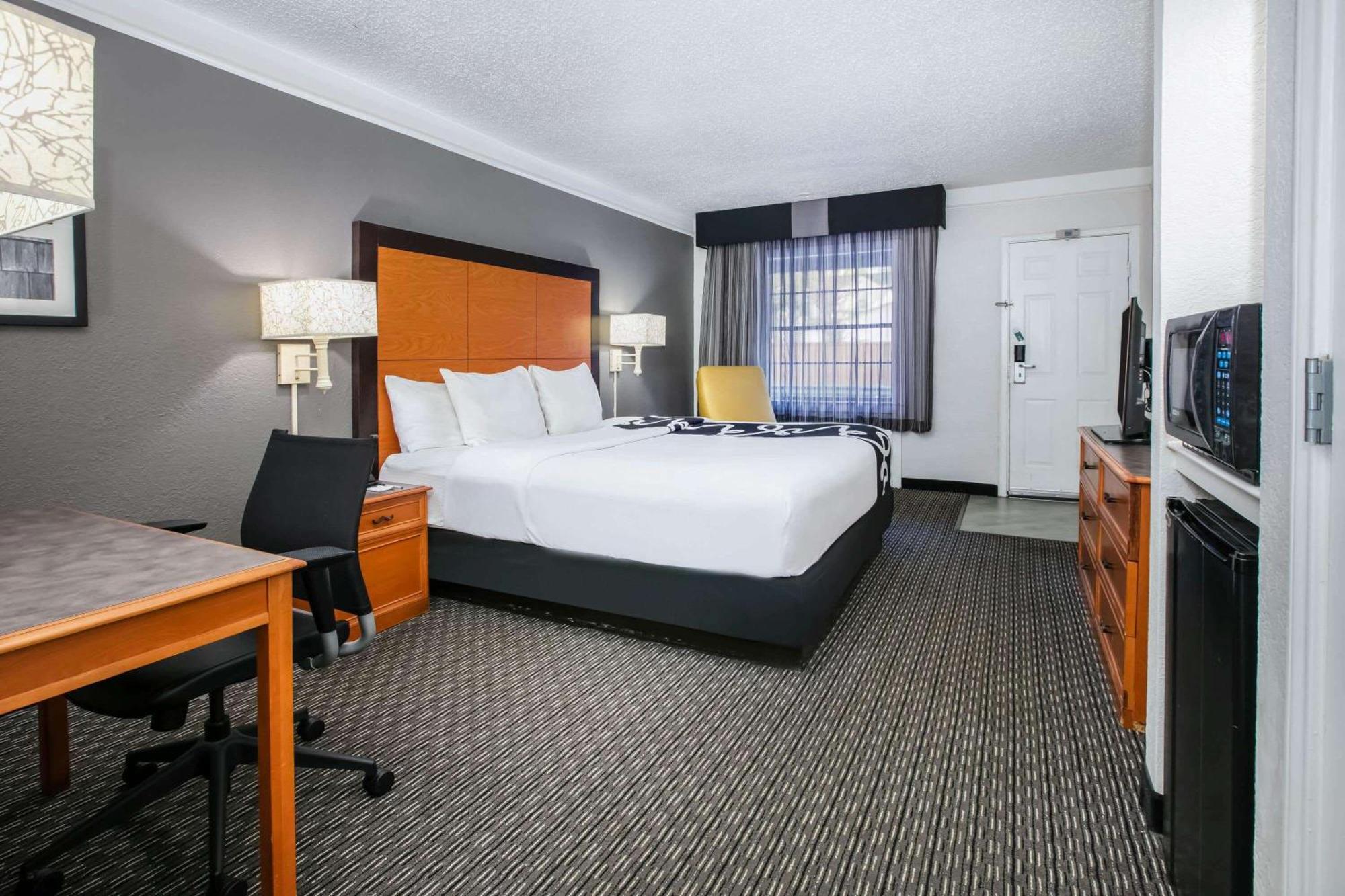 La Quinta Inn By Wyndham Dallas Uptown Номер фото